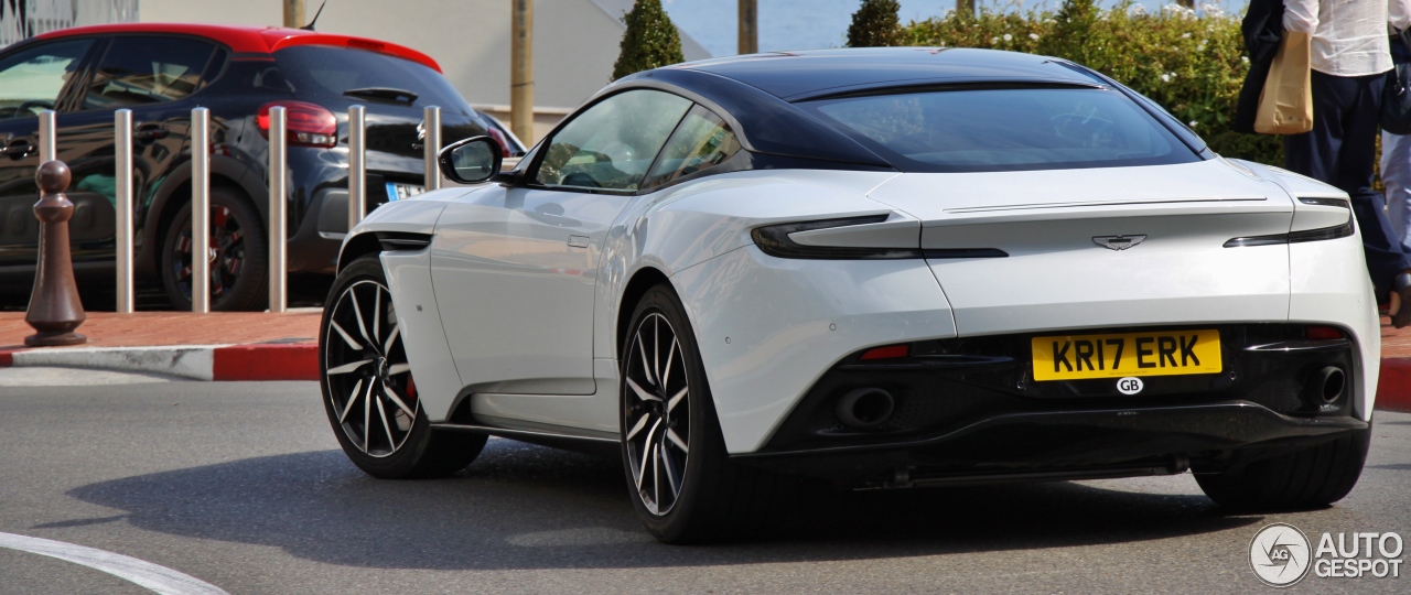 Aston Martin DB11