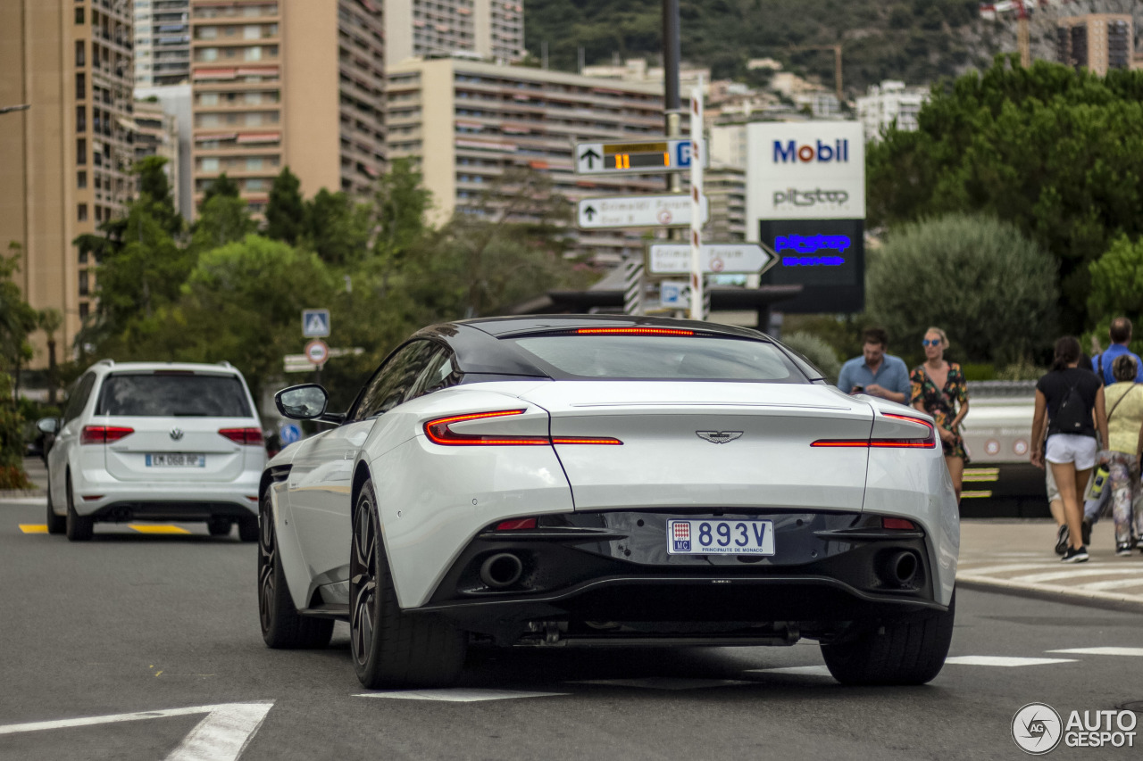 Aston Martin DB11