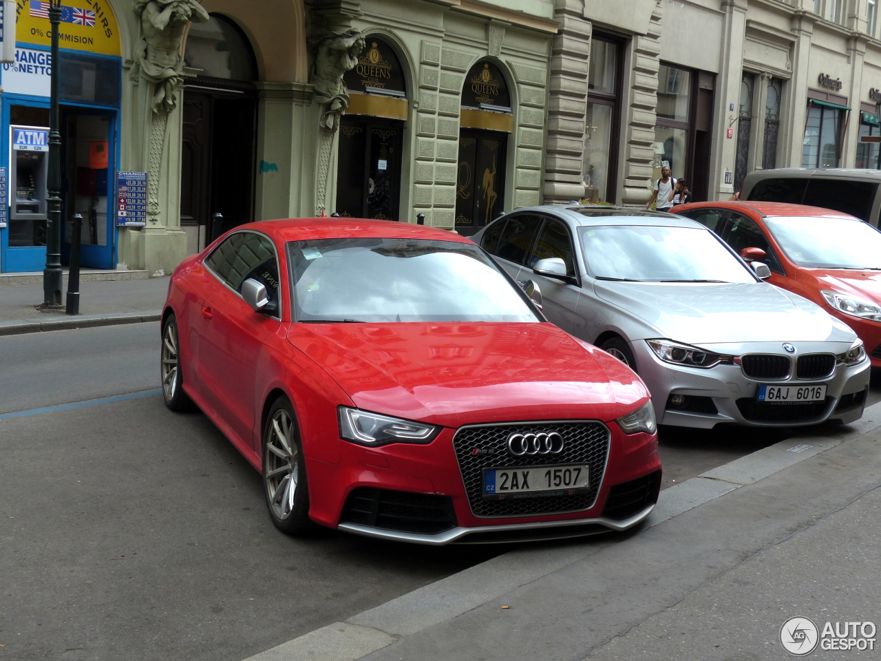 Audi RS5 B8 2012