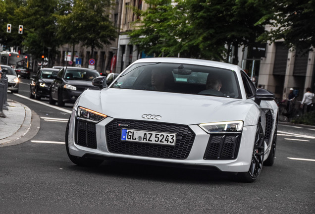 Audi R8 V10 Plus 2015