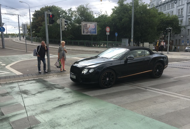 Bentley Continental GTC V8