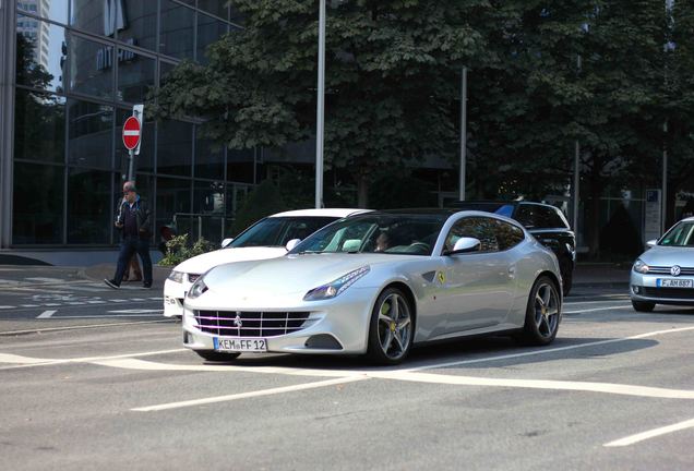 Ferrari FF