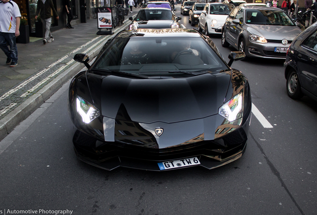 Lamborghini Aventador S LP740-4