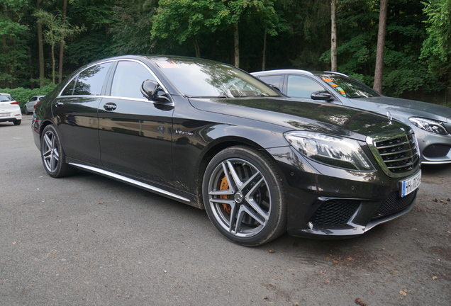 Mercedes-Benz S 63 AMG V222