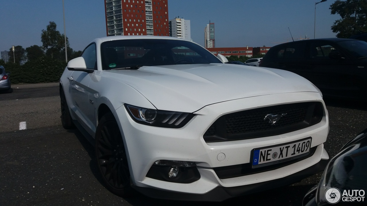 Ford Mustang GT 2015