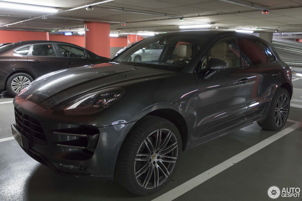 Porsche 95B Macan Turbo