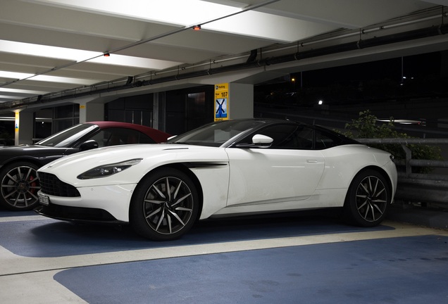 Aston Martin DB11