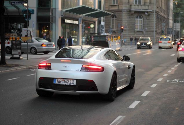 Aston Martin V12 Vantage S