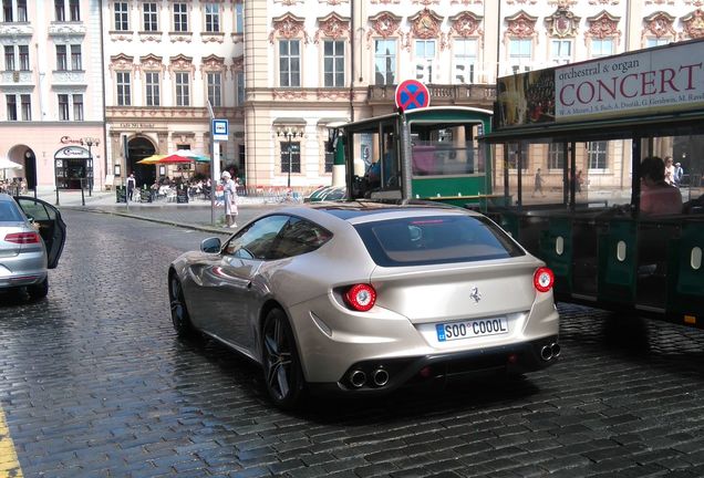 Ferrari FF