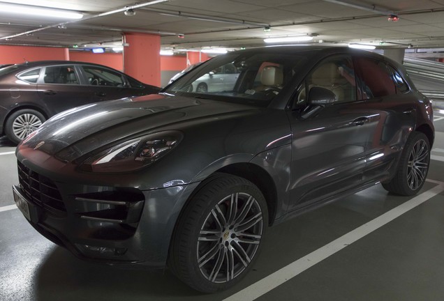 Porsche 95B Macan Turbo