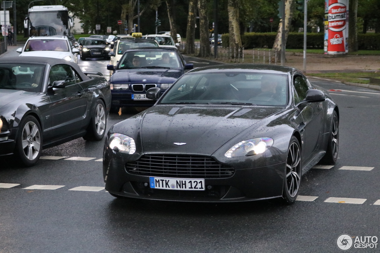 Aston Martin V8 Vantage S