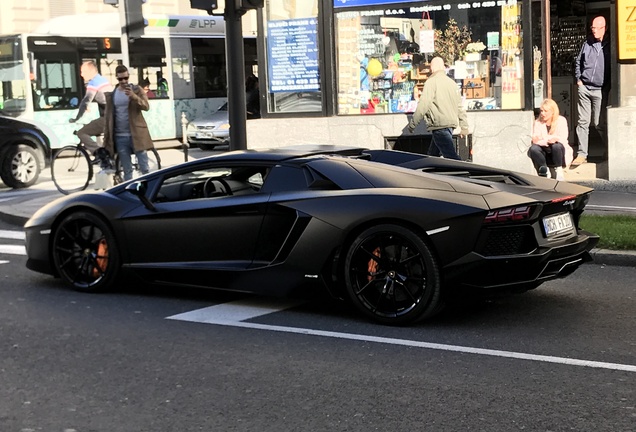 Lamborghini Aventador LP700-4 Roadster