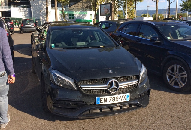 Mercedes-AMG A 45 W176 2015