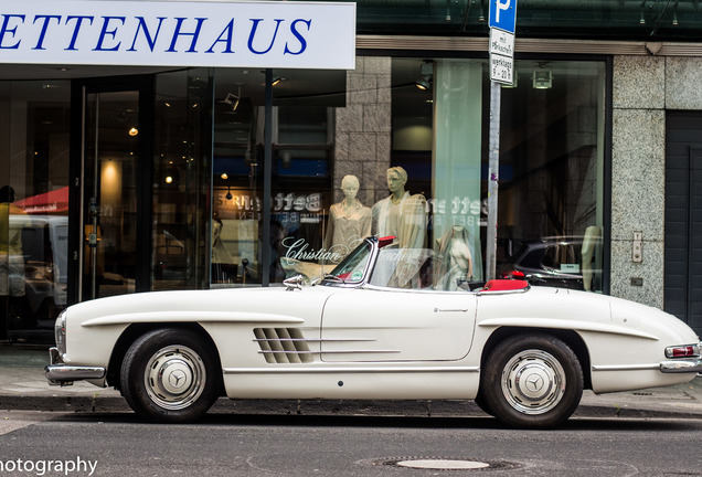 Mercedes-Benz 300SL Roadster