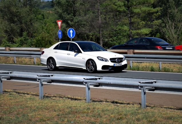 Mercedes-Benz E 63 AMG S W212