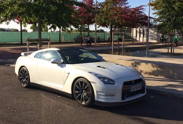 Nissan GT-R 2011