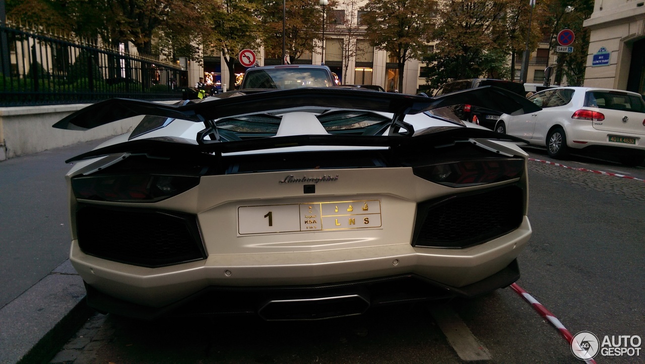 Lamborghini Aventador LP700-4 Roadster Vorsteiner Zaragoza