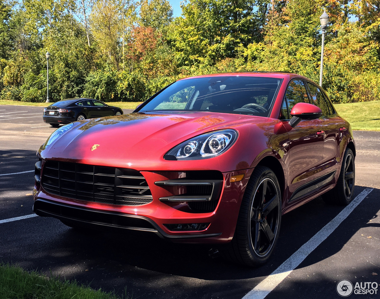 Porsche 95B Macan Turbo