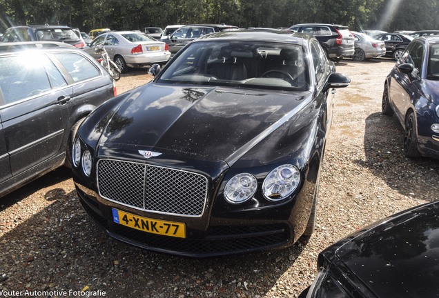 Bentley Flying Spur V8