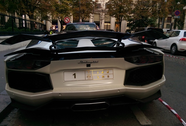 Lamborghini Aventador LP700-4 Roadster Vorsteiner Zaragoza