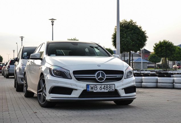 Mercedes-Benz A 45 AMG