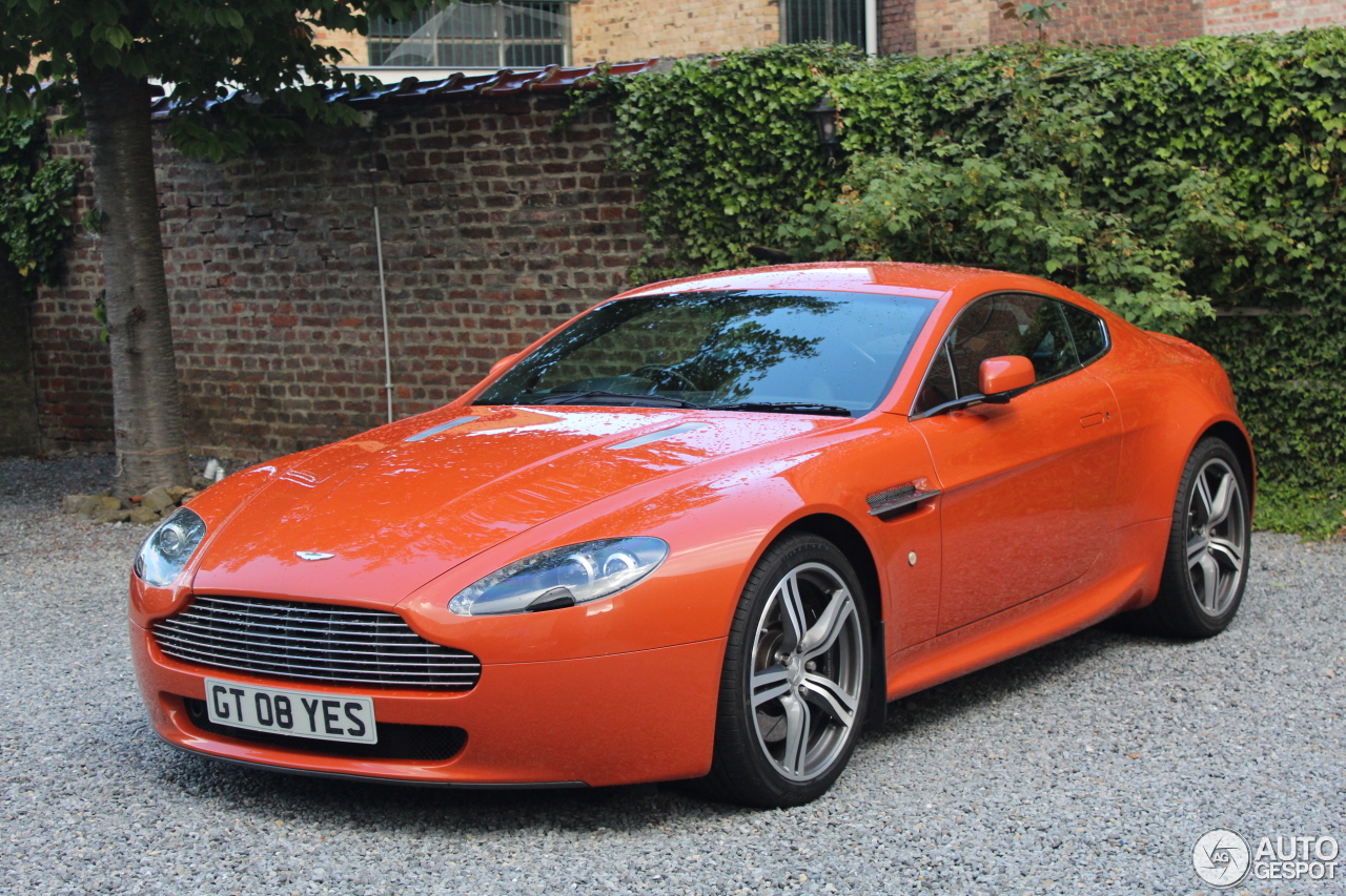 Aston Martin V8 Vantage N400