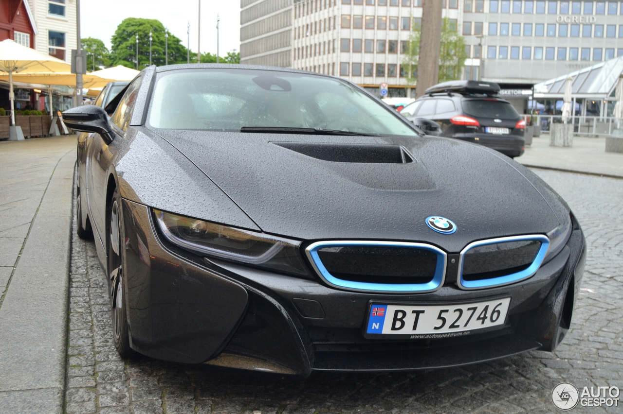 BMW i8