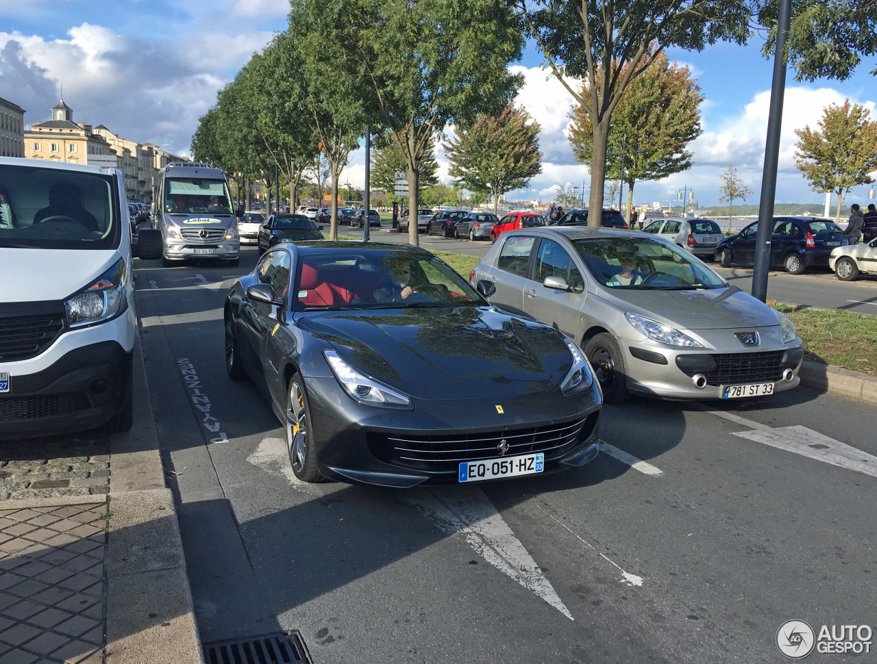 Ferrari GTC4Lusso