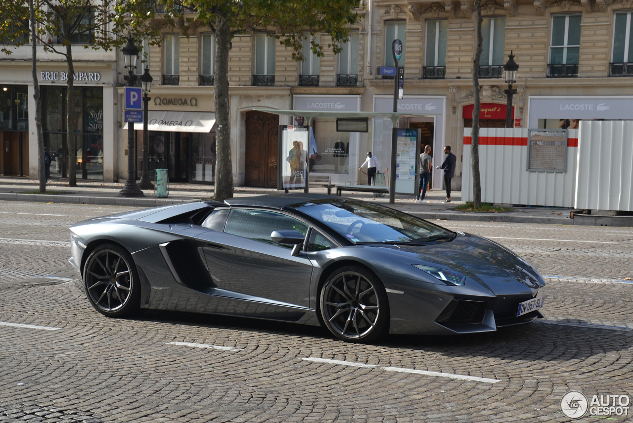 Lamborghini Aventador LP700-4 Roadster