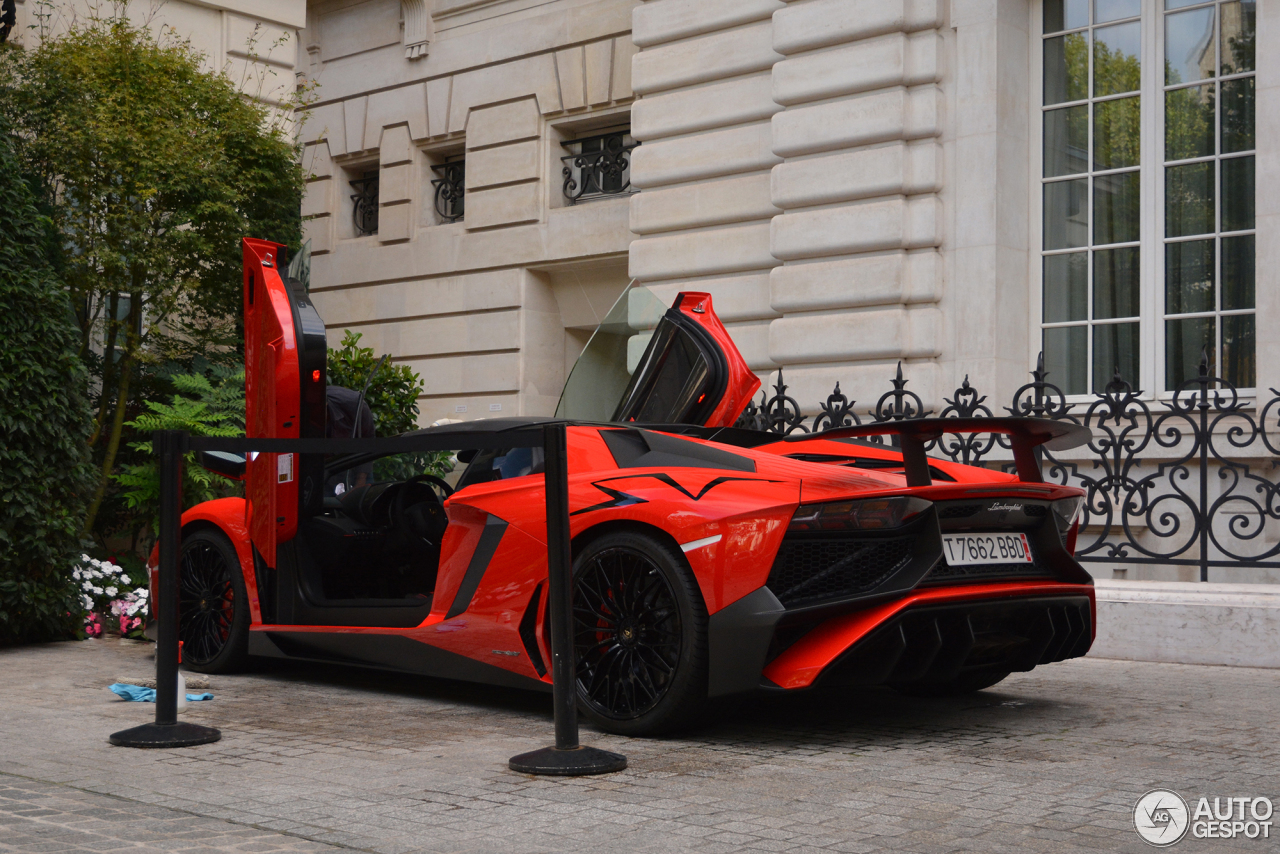 Lamborghini Aventador LP750-4 SuperVeloce Roadster