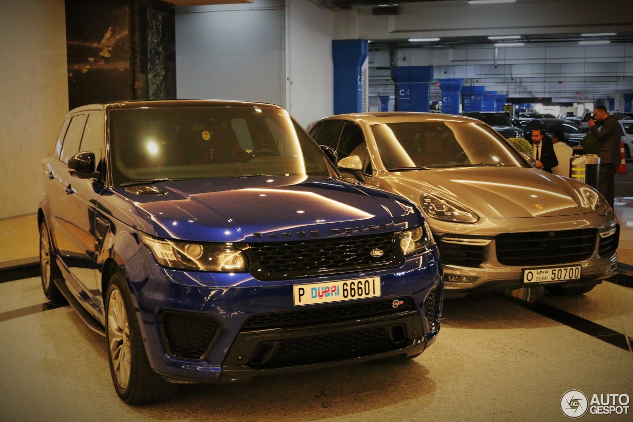 Land Rover Range Rover Sport SVR