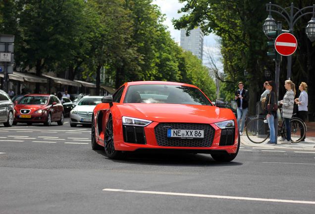 Audi R8 V10 Plus 2015