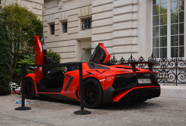 Lamborghini Aventador LP750-4 SuperVeloce Roadster