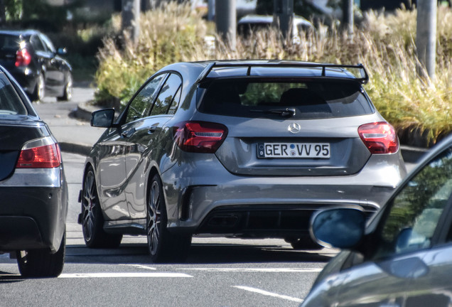 Mercedes-AMG A 45 W176 2015