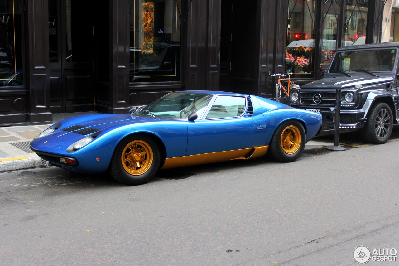 Lamborghini Miura P400 SV