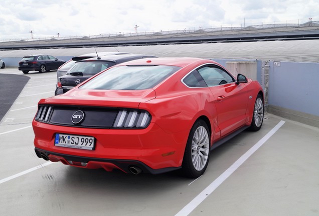 Ford Mustang GT 2015