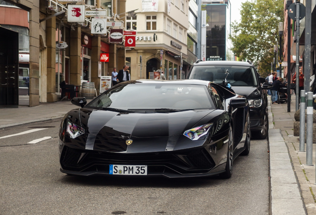 Lamborghini Aventador S LP740-4