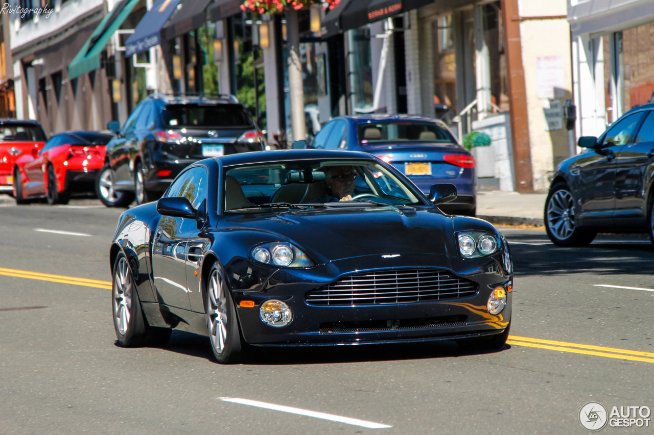 Aston Martin Vanquish S