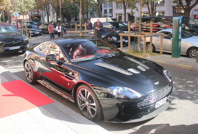 Aston Martin V12 Vantage