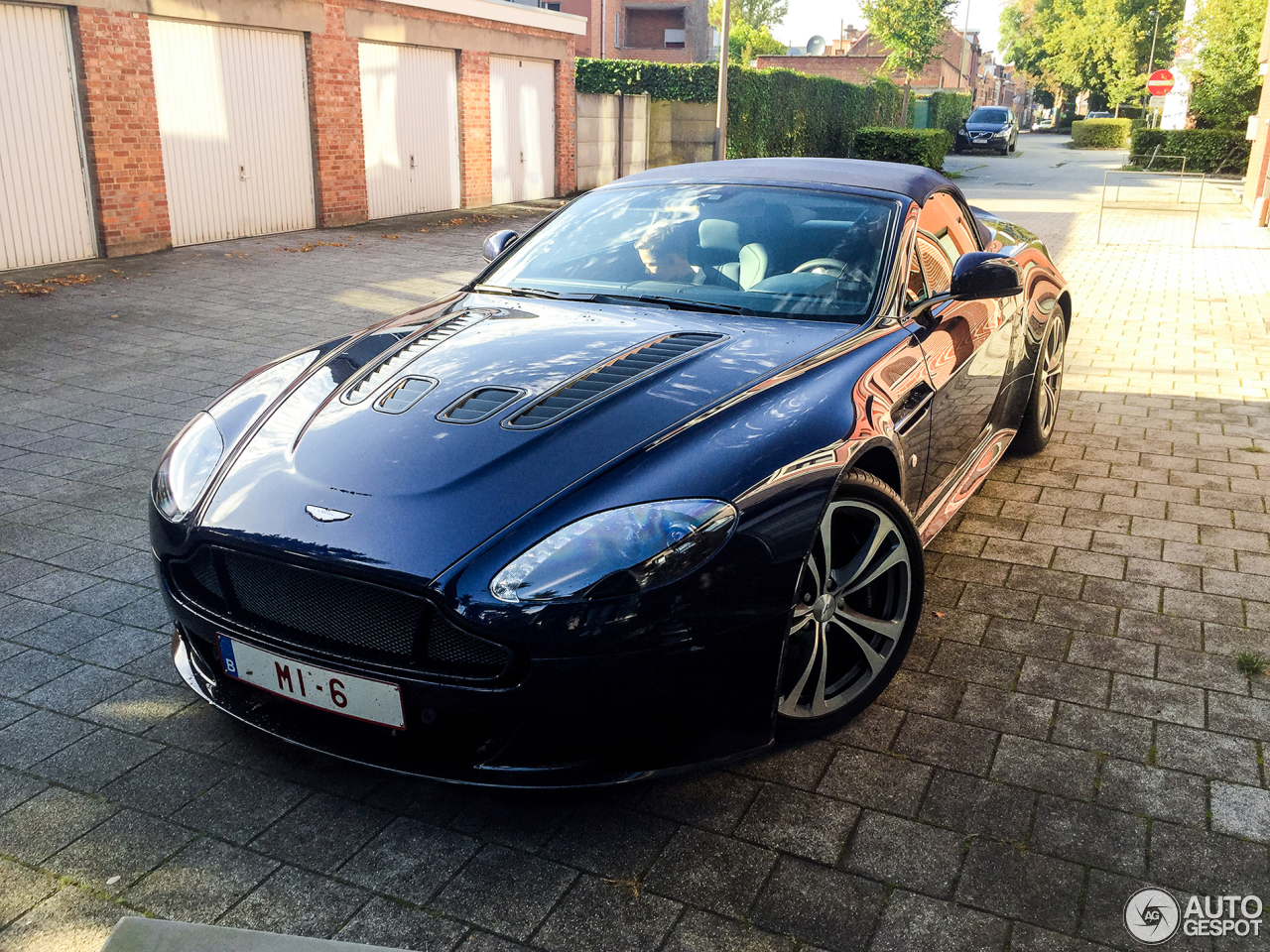 Aston Martin V12 Vantage S Roadster