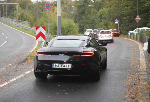 Aston Martin DB11