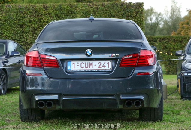 BMW M5 F10 2011