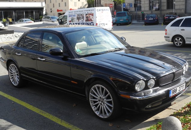 Jaguar XJR