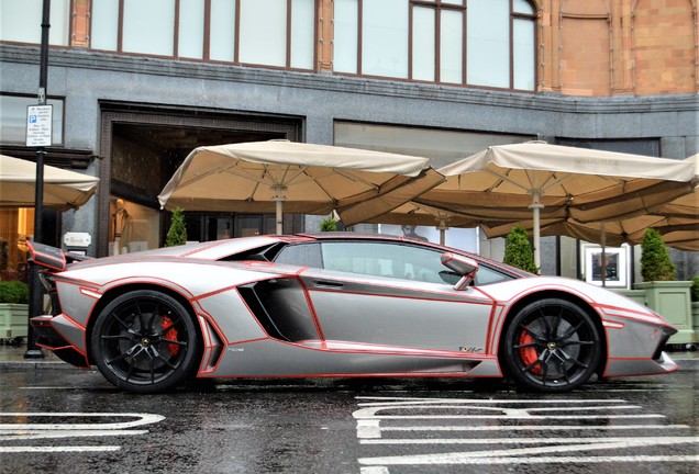 Lamborghini Aventador LP700-4 Roadster