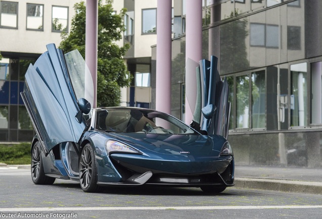 McLaren 570GT