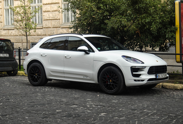 Porsche 95B Macan GTS