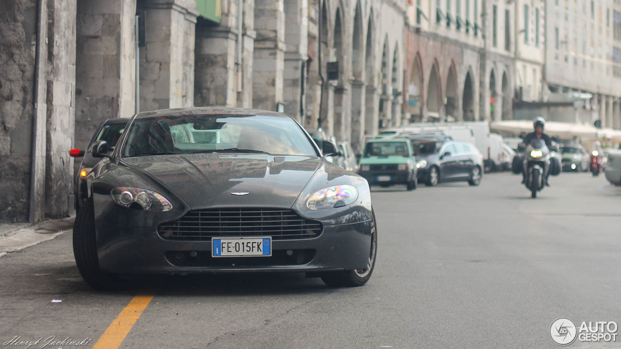 Aston Martin V8 Vantage