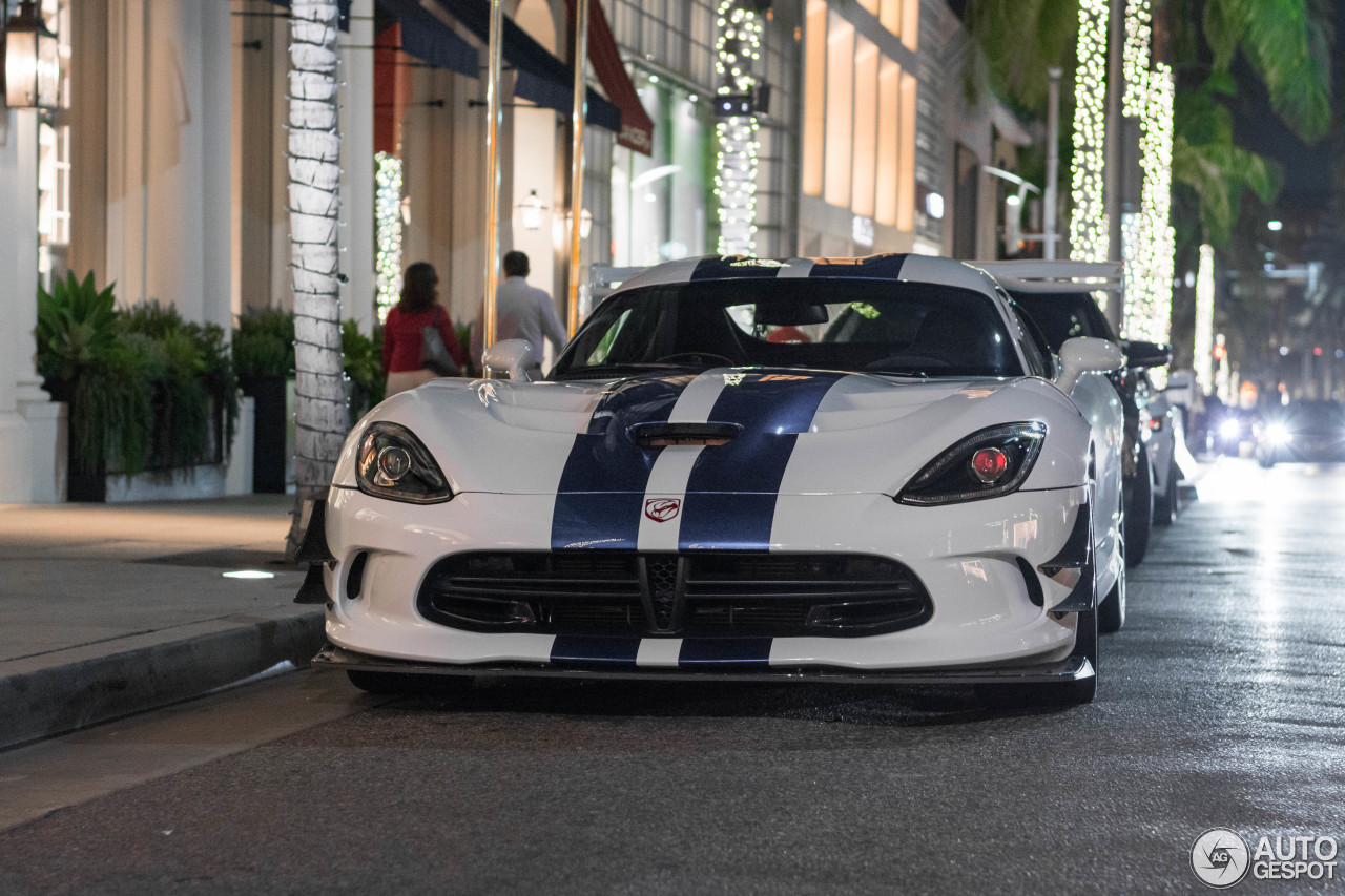 SRT Viper GTS-R Commemorative Edition