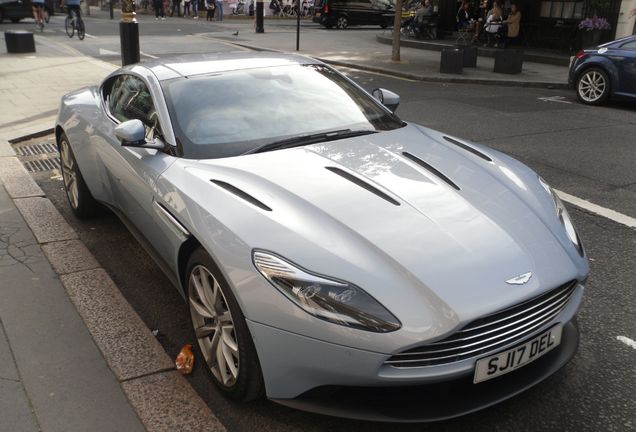 Aston Martin DB11