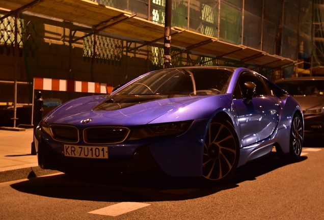 BMW i8